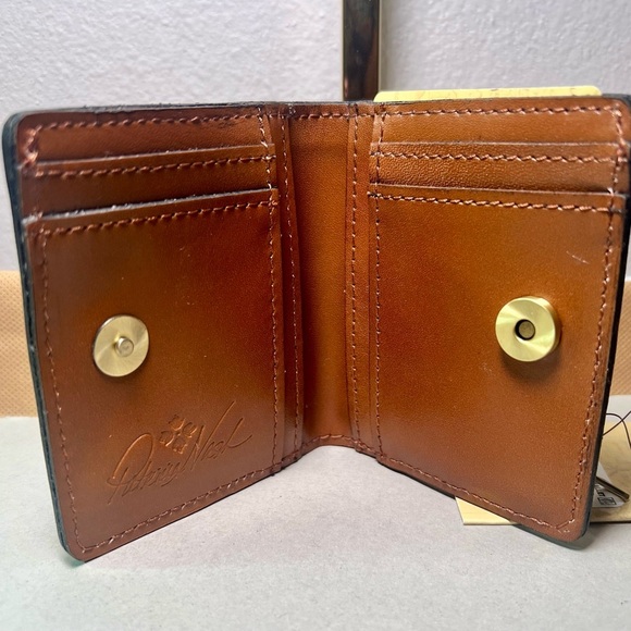 NWT Patricia Nash Eliza Signature Map Print Wallet - Picture 3 of 5